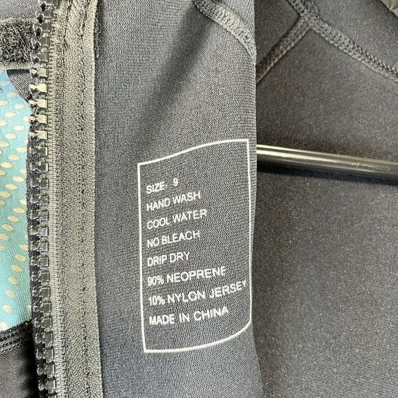 Seavenger Wetsuit Shorty Women's size (9) surfing ocean Beach swimming heavy - Picture 9 of 9